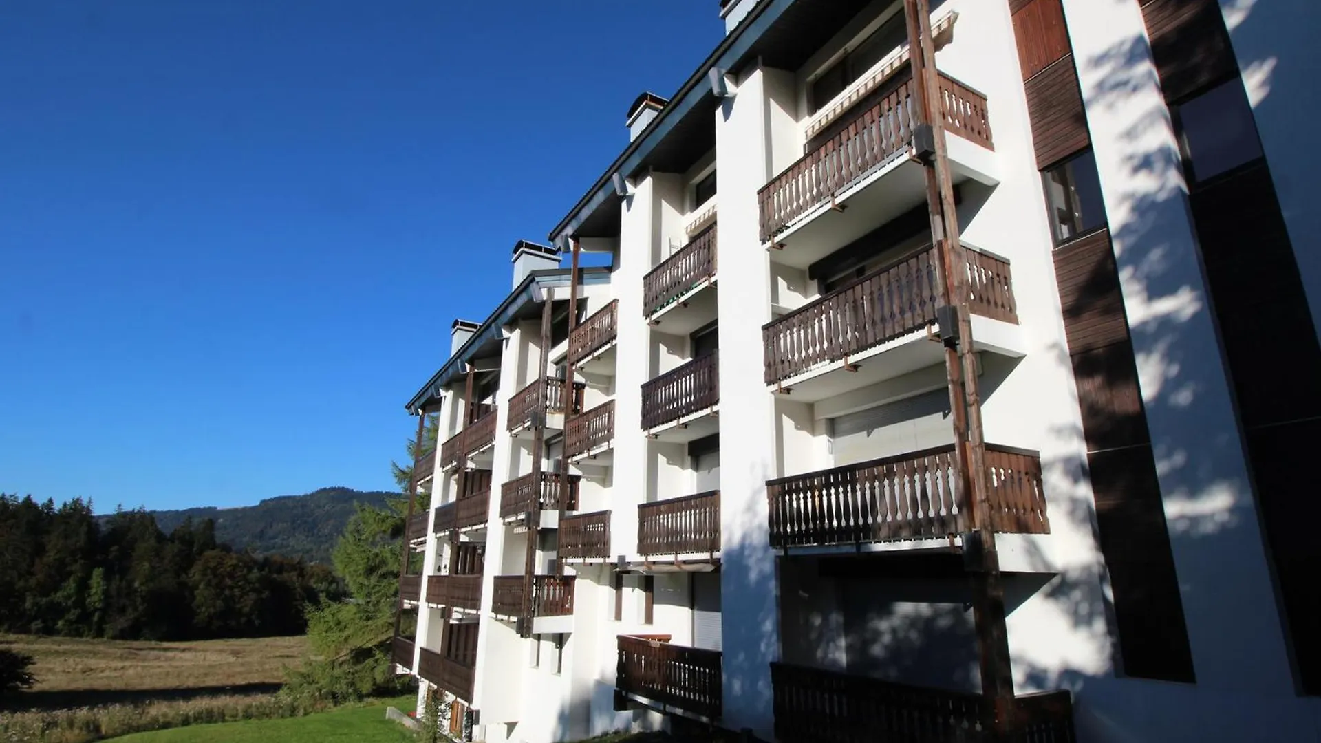 Apartment Studio 4 Pers. Proche Pistes Et Commerces, Balcon, Parking - Fr-1-572-131 Araches-la-Frasse
